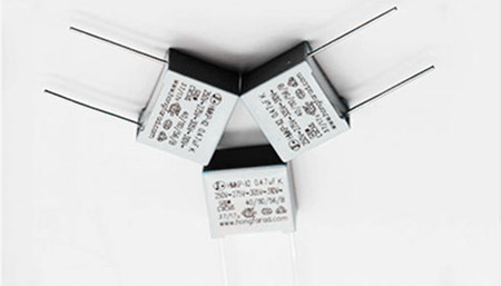 CBB61電機(jī)運(yùn)行啟動電容器使用注意事項(xiàng)